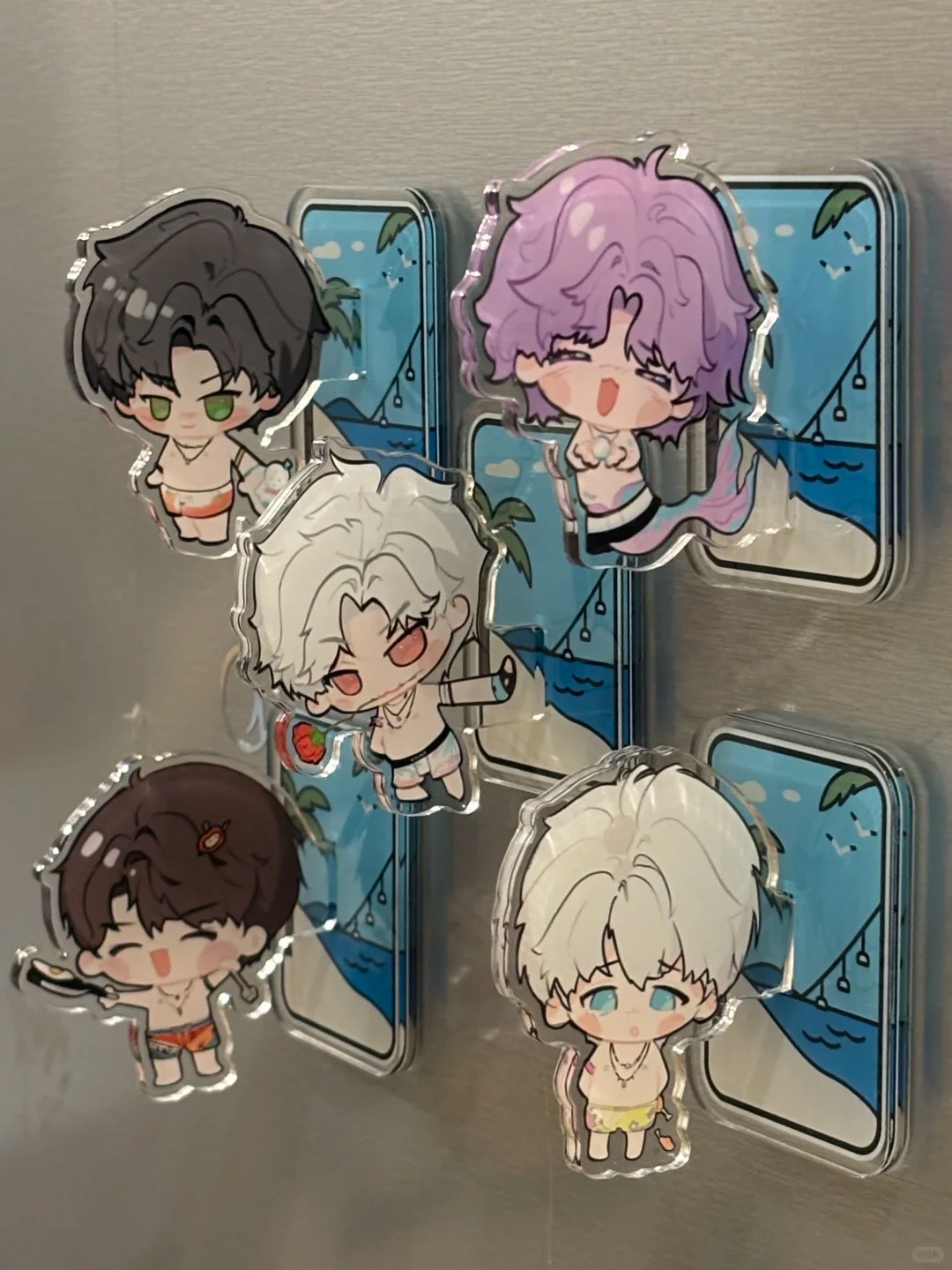 Acrylic fridge magnet | Stick your favorite on the fridge · Custom with your image · Strong magnet won't fall off