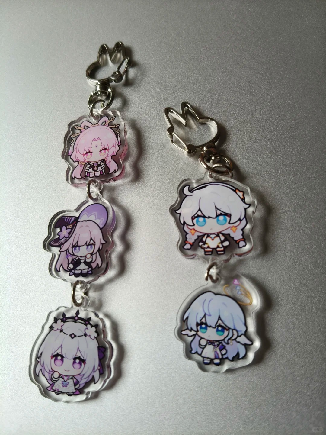 高透明アクリルストラップ キーホルダー/リュックチャーム アニメ同人グッズオーダーメイド 高精細UVプリント