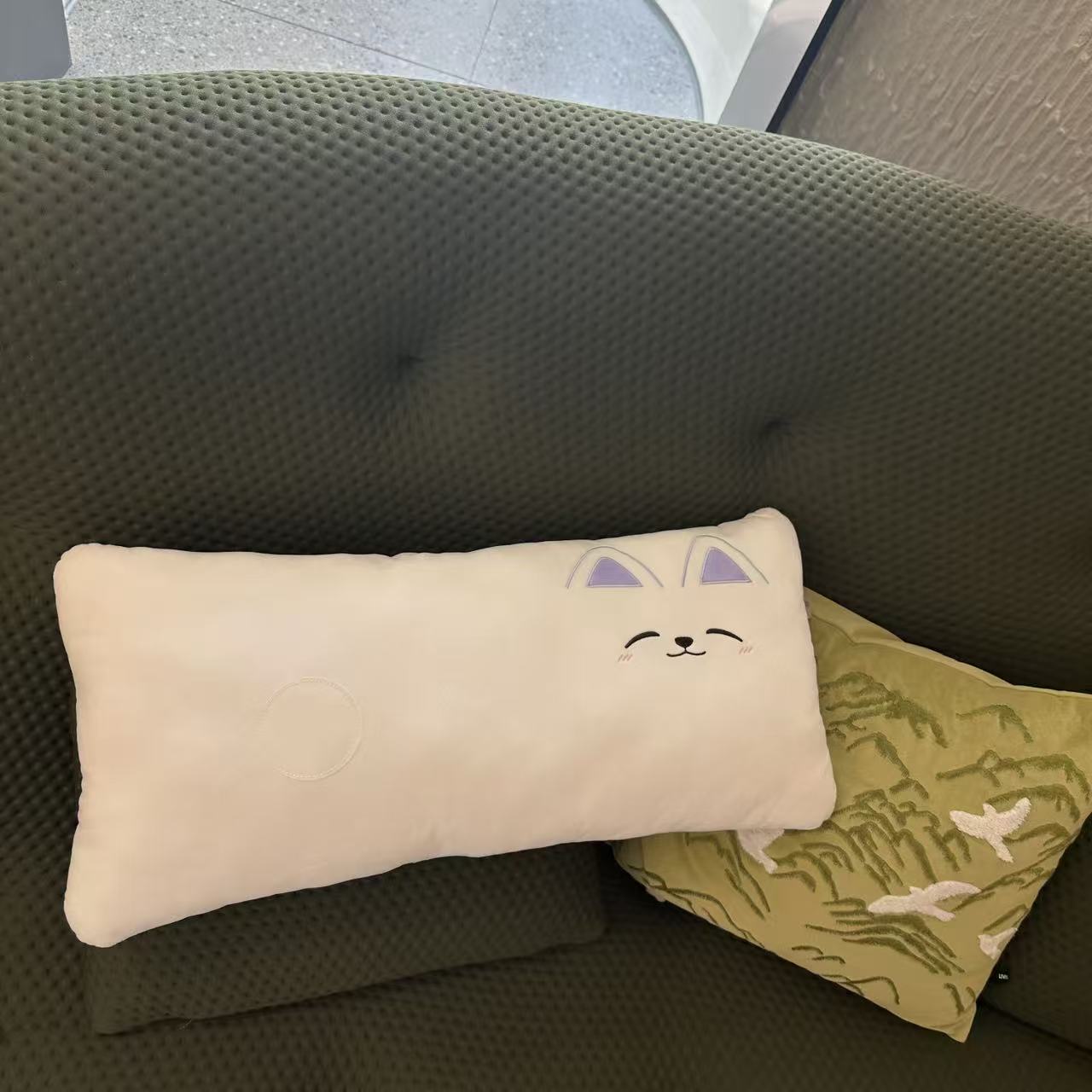Long strip body pillow--white
