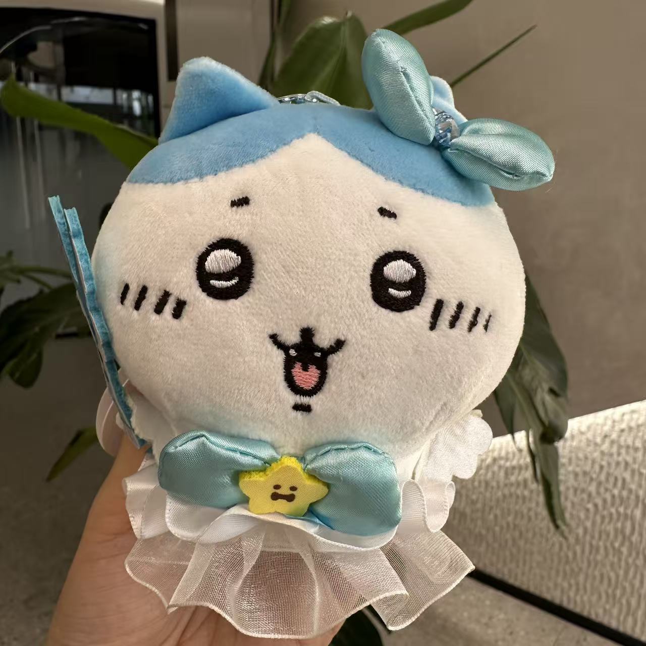 ぬいぐるみストラップ--ちいかわ