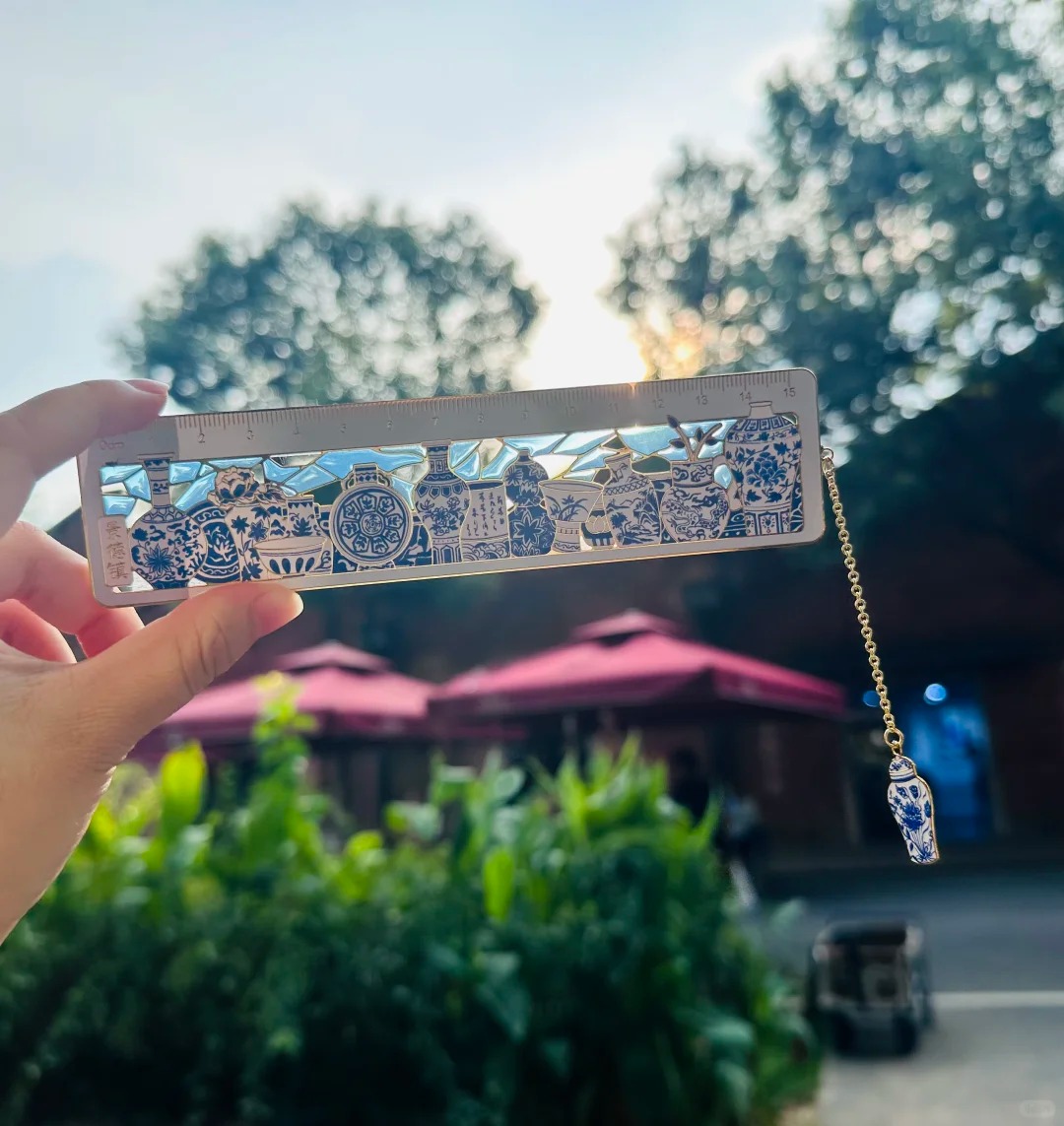 Alloy bookmark | Custom metal bookmark | Creative reading gift | Embossed hollow-out bookmark