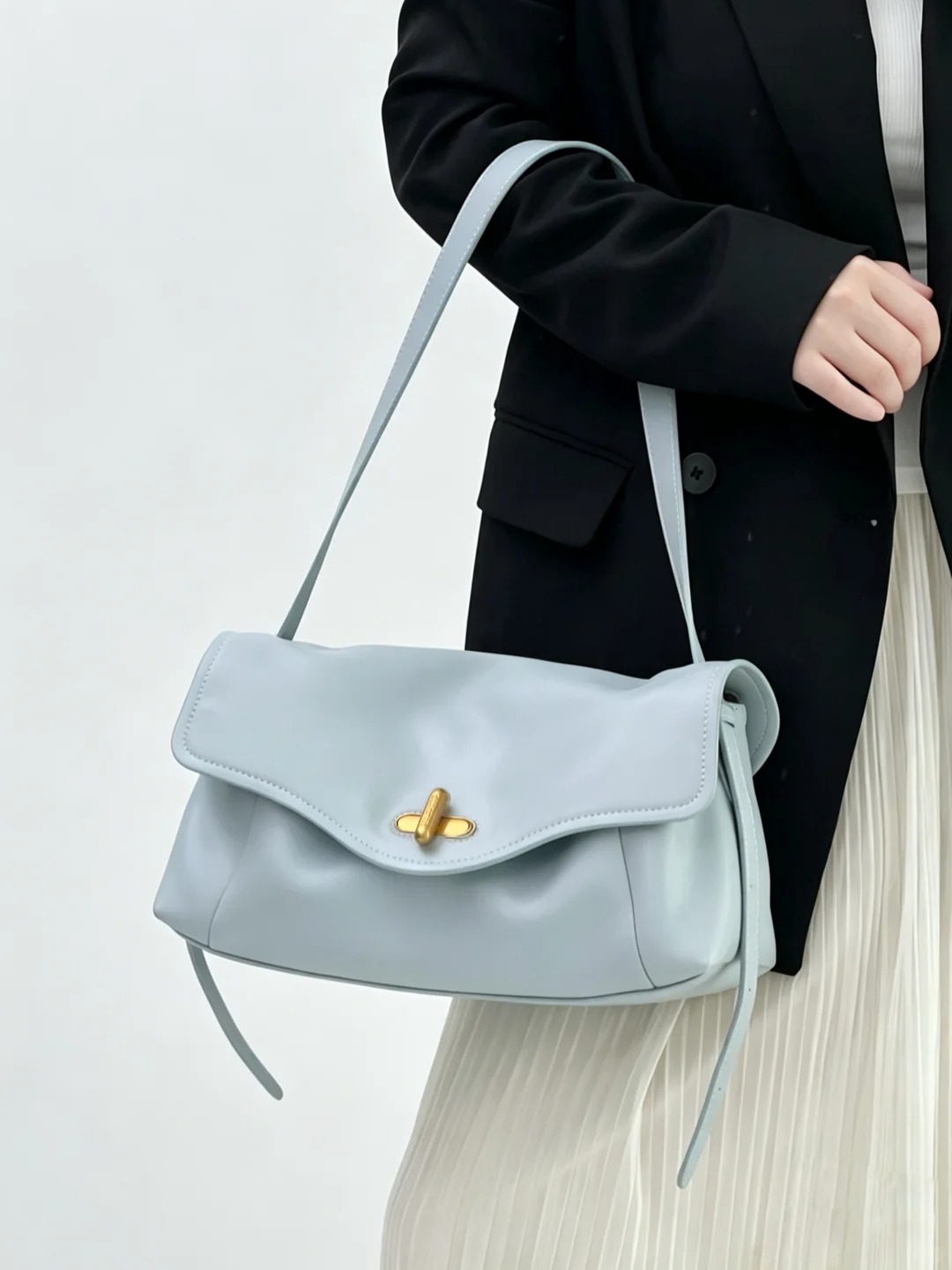 Underarm bag