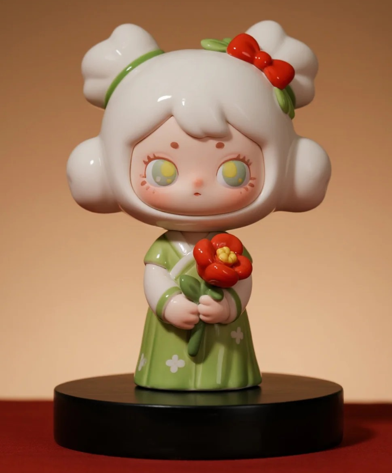 New Chinese-style Hanfu resin figurine