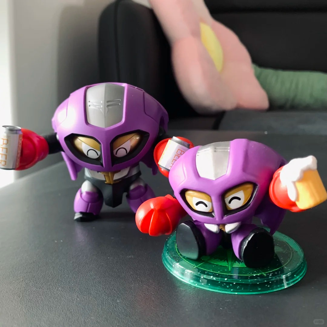 Q-version mecha figure