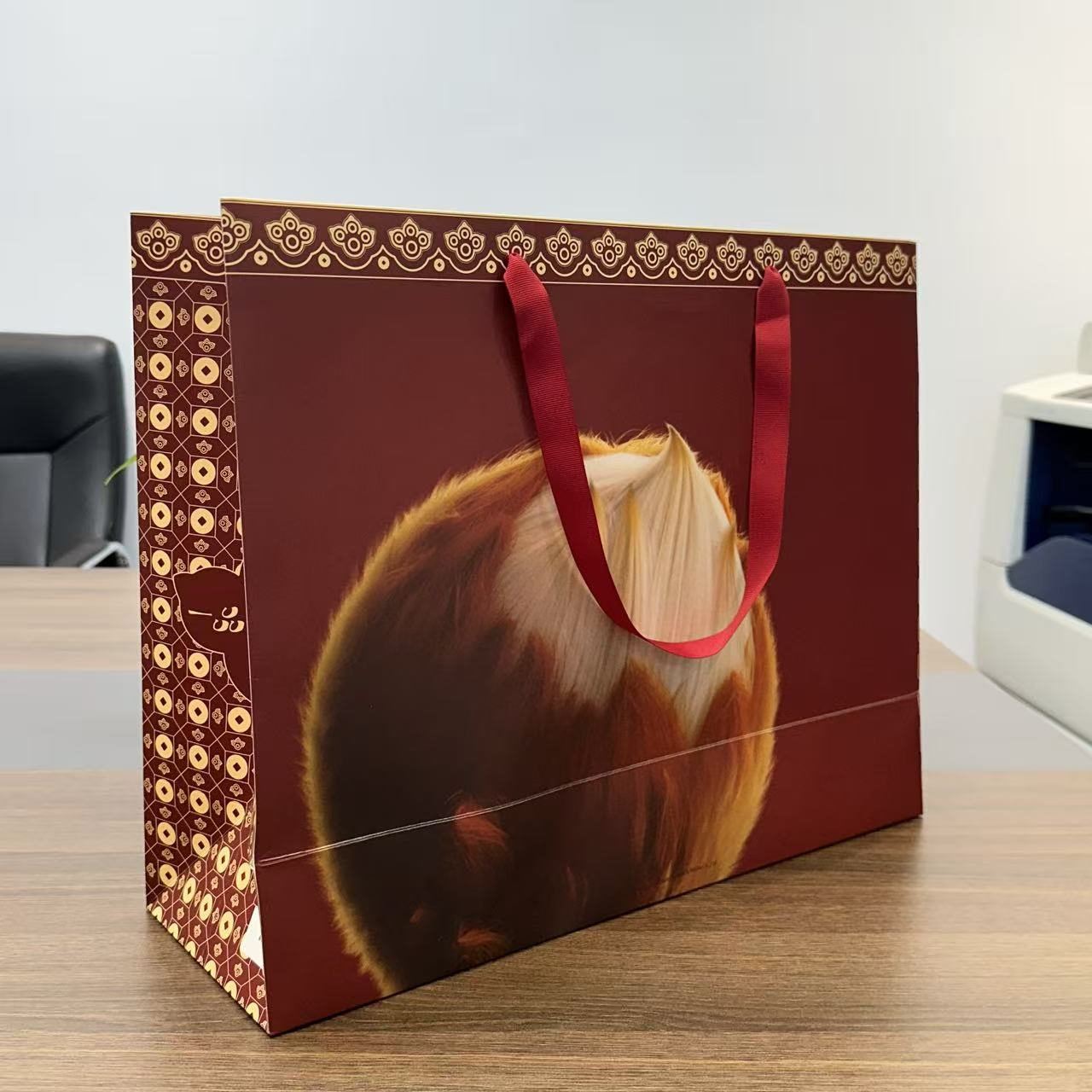 Sesame Fox Handled Bag